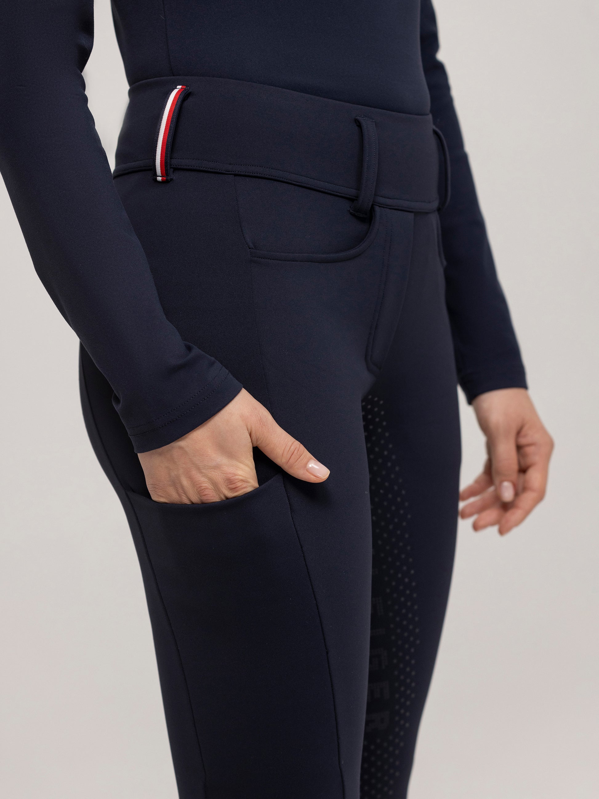 Pantaloni Equitazione Winner Light Da Donna Estivi Con Grip In Silicone E Tessuto Elasticizzato Winner 74058720 Pantaloni Equitazione Winner Light Da Donna Estivi Con Grip In Silicone E Tessuto Elasticizzato Winner 74058720